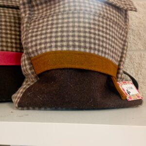 Mochila de lana franja ocre